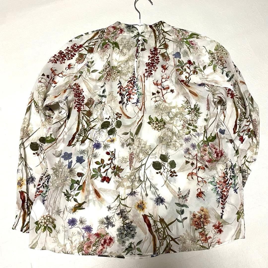 TOMORROW LAND★インクリーズフラワープリント＊ネックタックブラウス