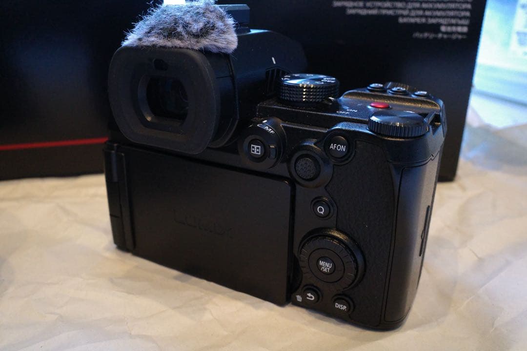 LUMIX S5 II ミラーレス一眼カメラ　Wレンズキット（他おまけ付き）