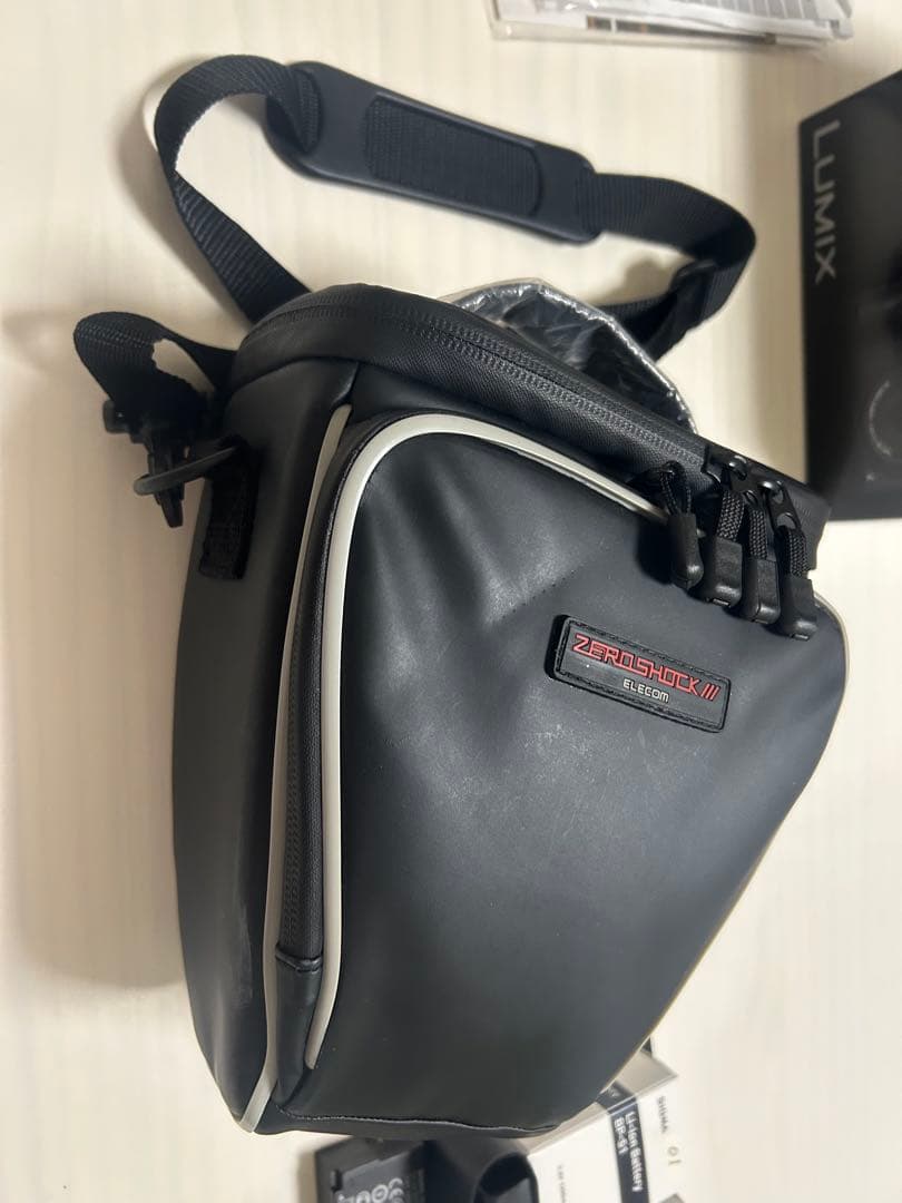 デジタルカメラ Panasonic LUMIX DMC-FZ300