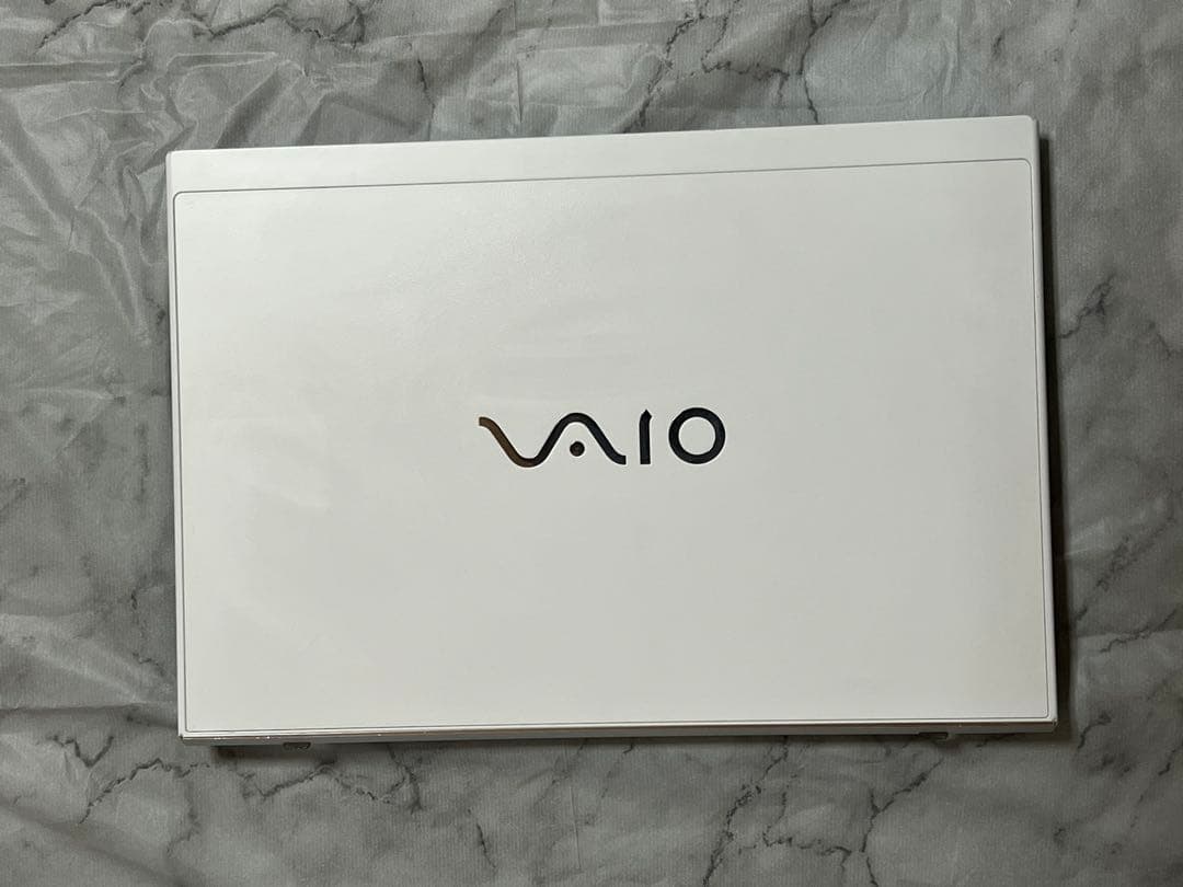 【美品】VAIO VJPF11C11N　8GB / 256 GB