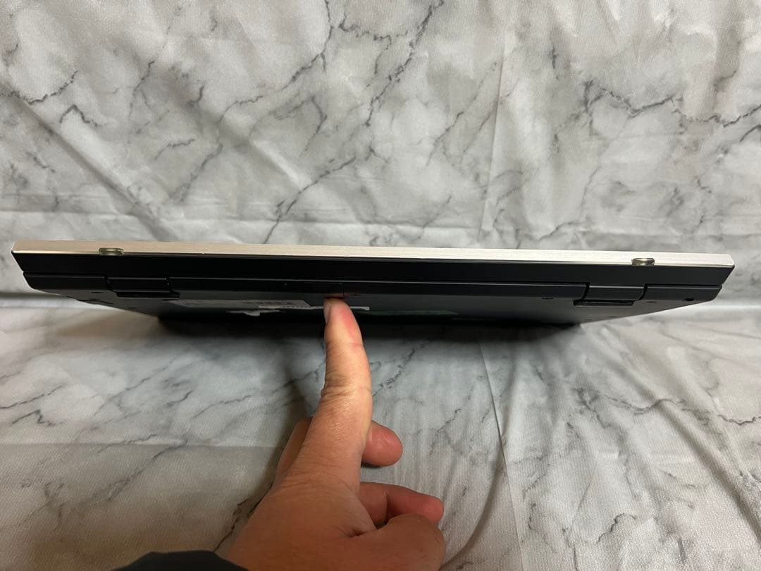 【美品】VAIO VJPF11C11N　8GB / 256 GB