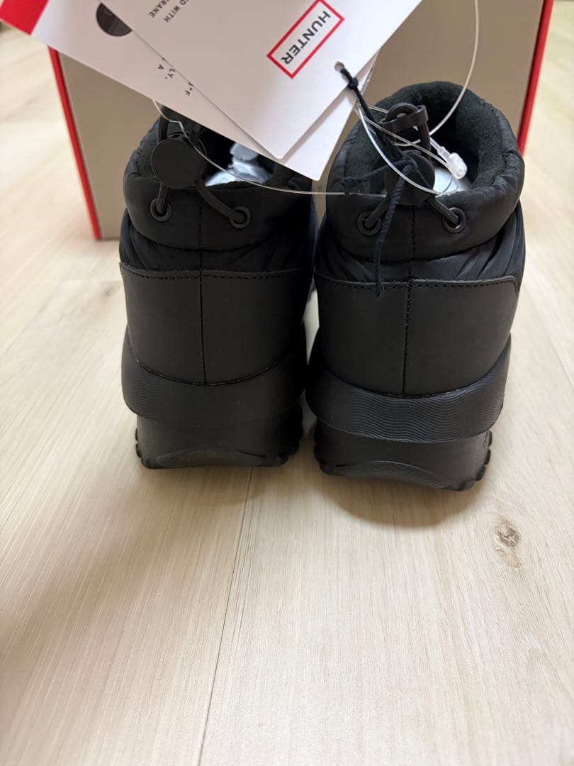 新品✨HUNTERユニセックス パフド トラベル フロー トレーナー ブラック