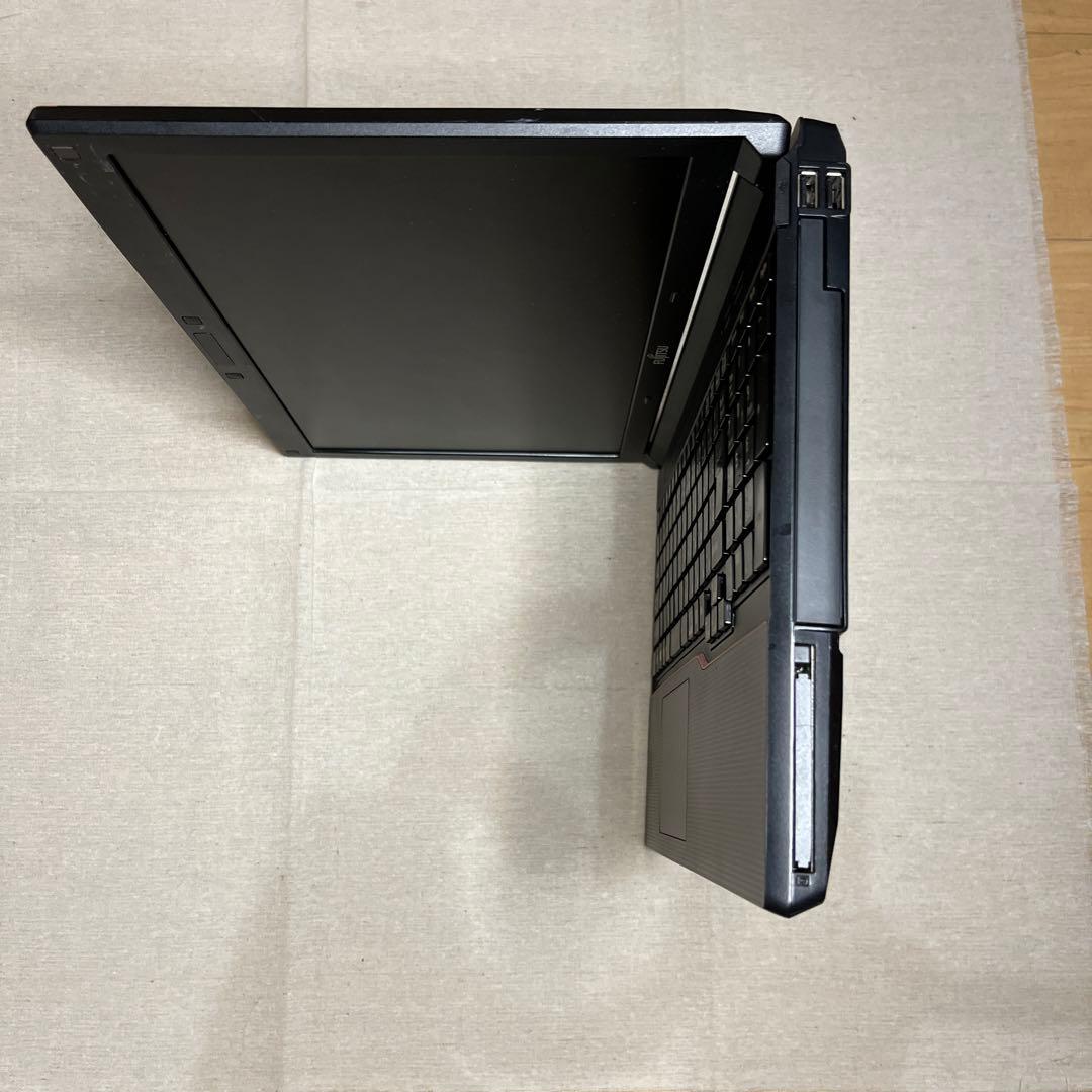 C49/シンプルPC/新品SSD/4GBメモリ/テンキー搭載