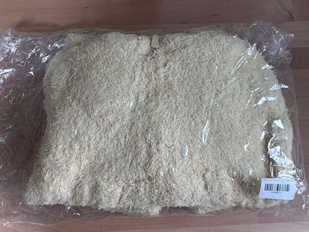 新品◯ジェラートピケ ピカチュウパーカ&ショートパンツセットキッズSサイズ