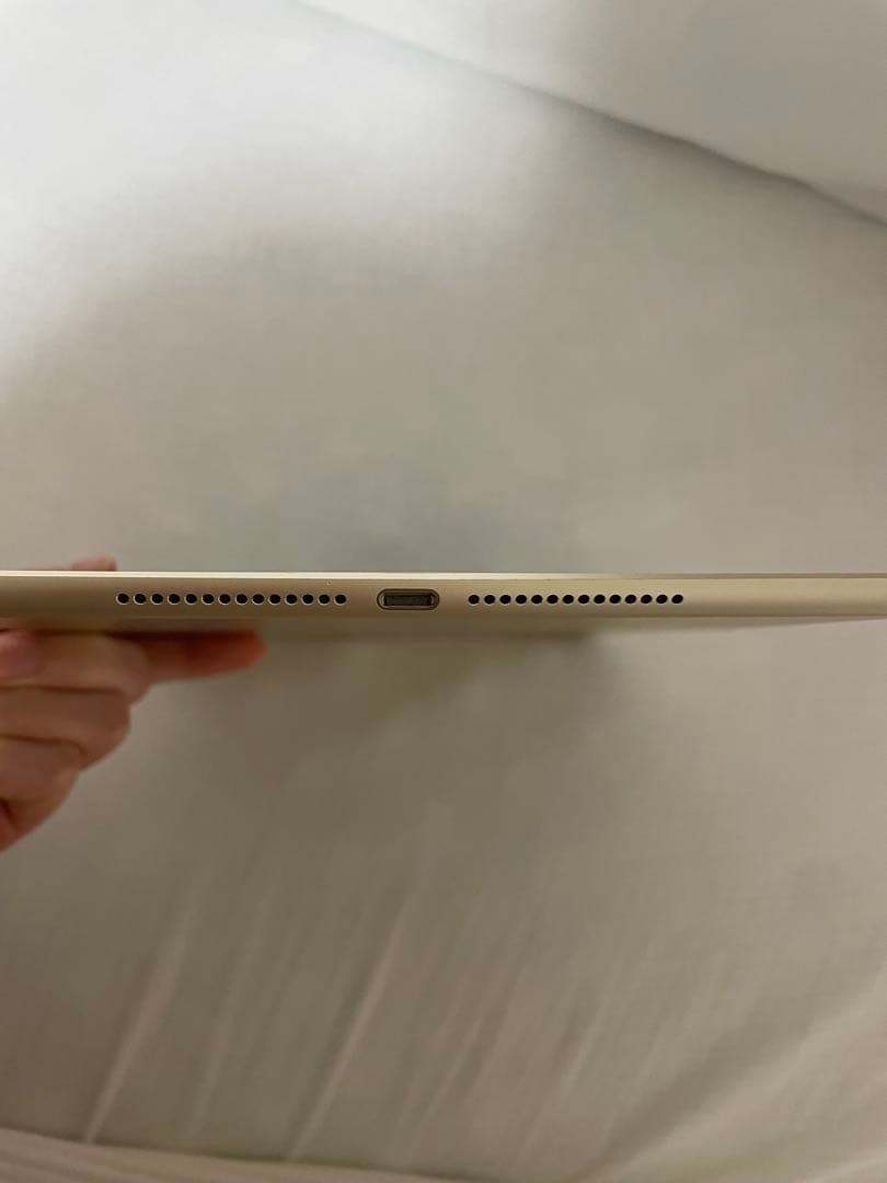 Apple iPad Air2 16GB Wi-Fiモデル