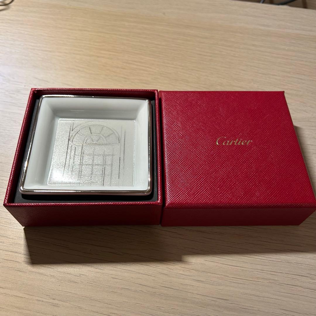 【新品】カルティエ プレート　小物入れ アクセサリートレイ