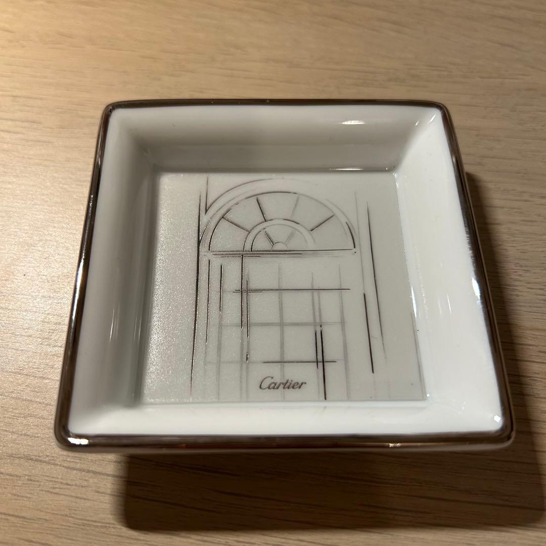 【新品】カルティエ プレート　小物入れ アクセサリートレイ