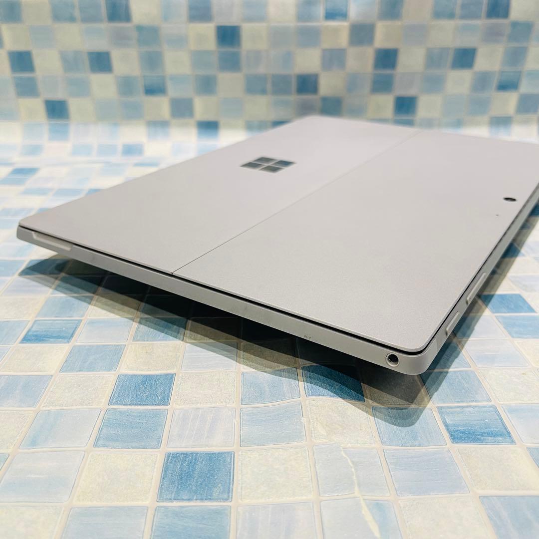Microsoft Surface Pro7 SSD256GB 8GBメモリ
