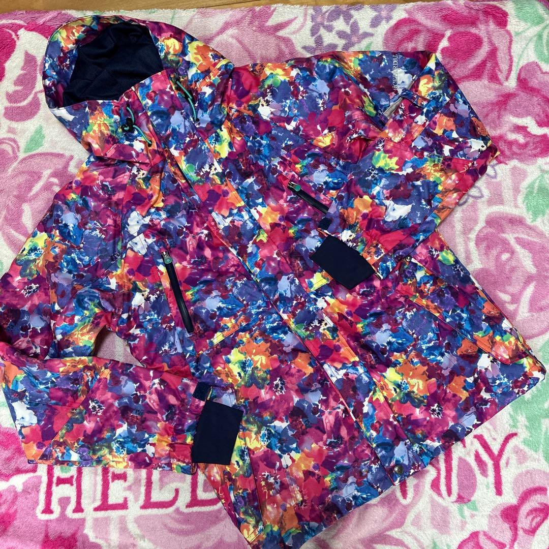 ICEPARDAL女性用カラフル花柄 スキーウェア