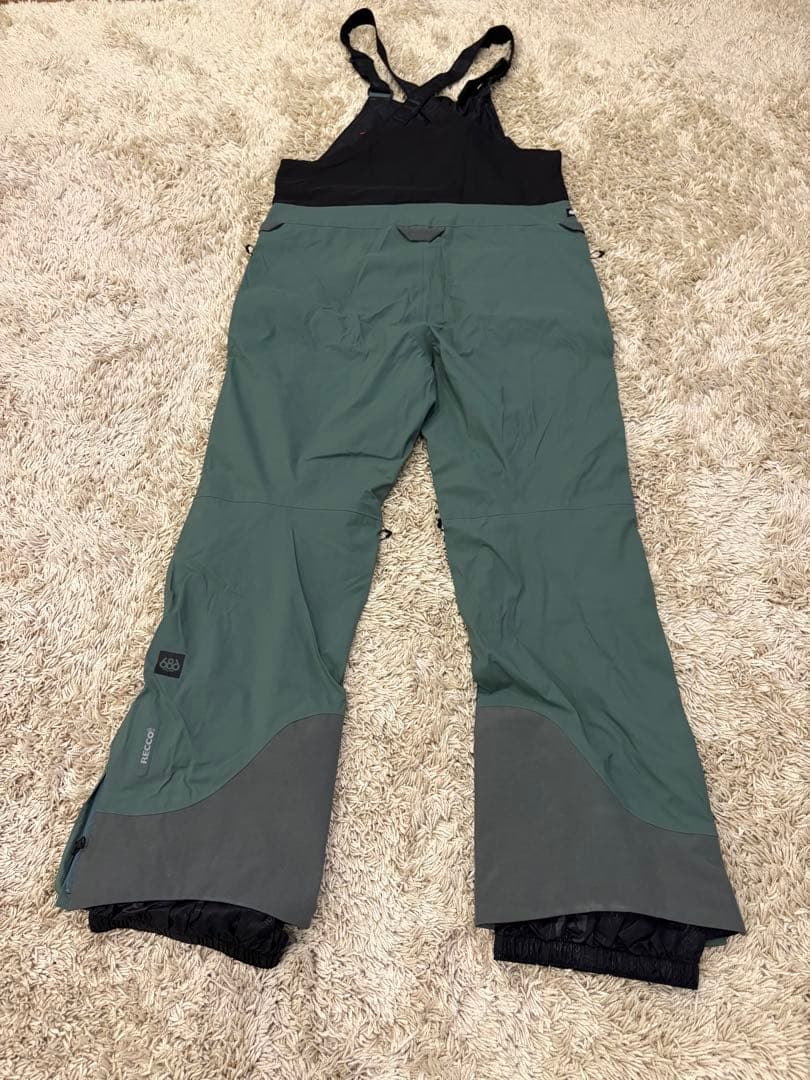 686 GORE-TEX Stretch ゴアテックスパンツ ビブパンツ
