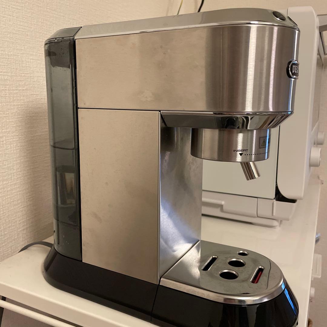 デロンギ デディカ メタルシルバー EC680M