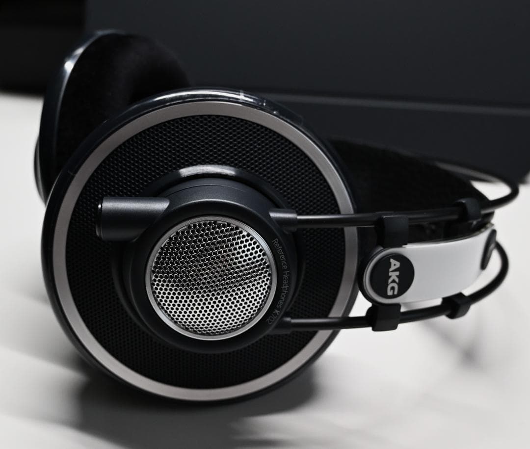 ヘッドホン AKG K702-Y3