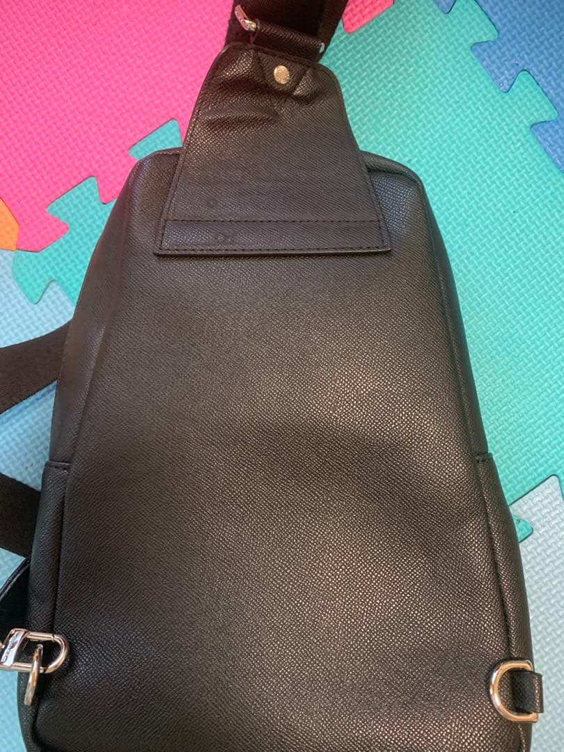 ヴィトンノベルティショルダーバッグ