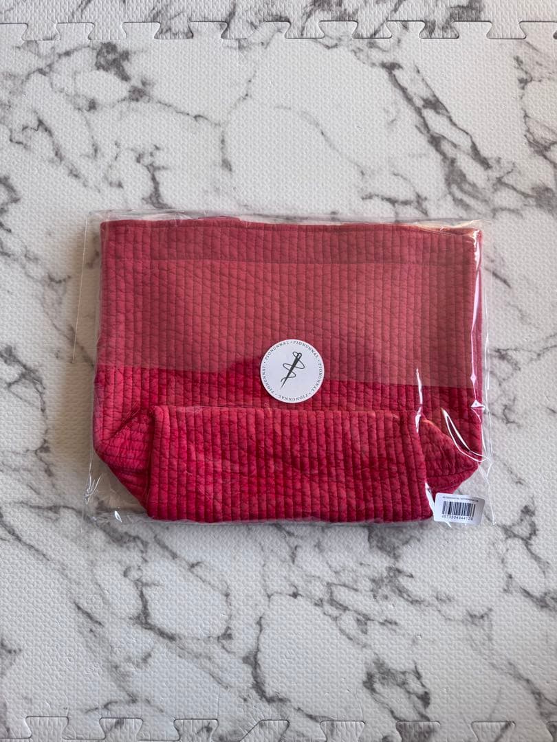 【新品未使用】pionunnal☆STRAWBERRY☆ストロベリー☆MOVE☆