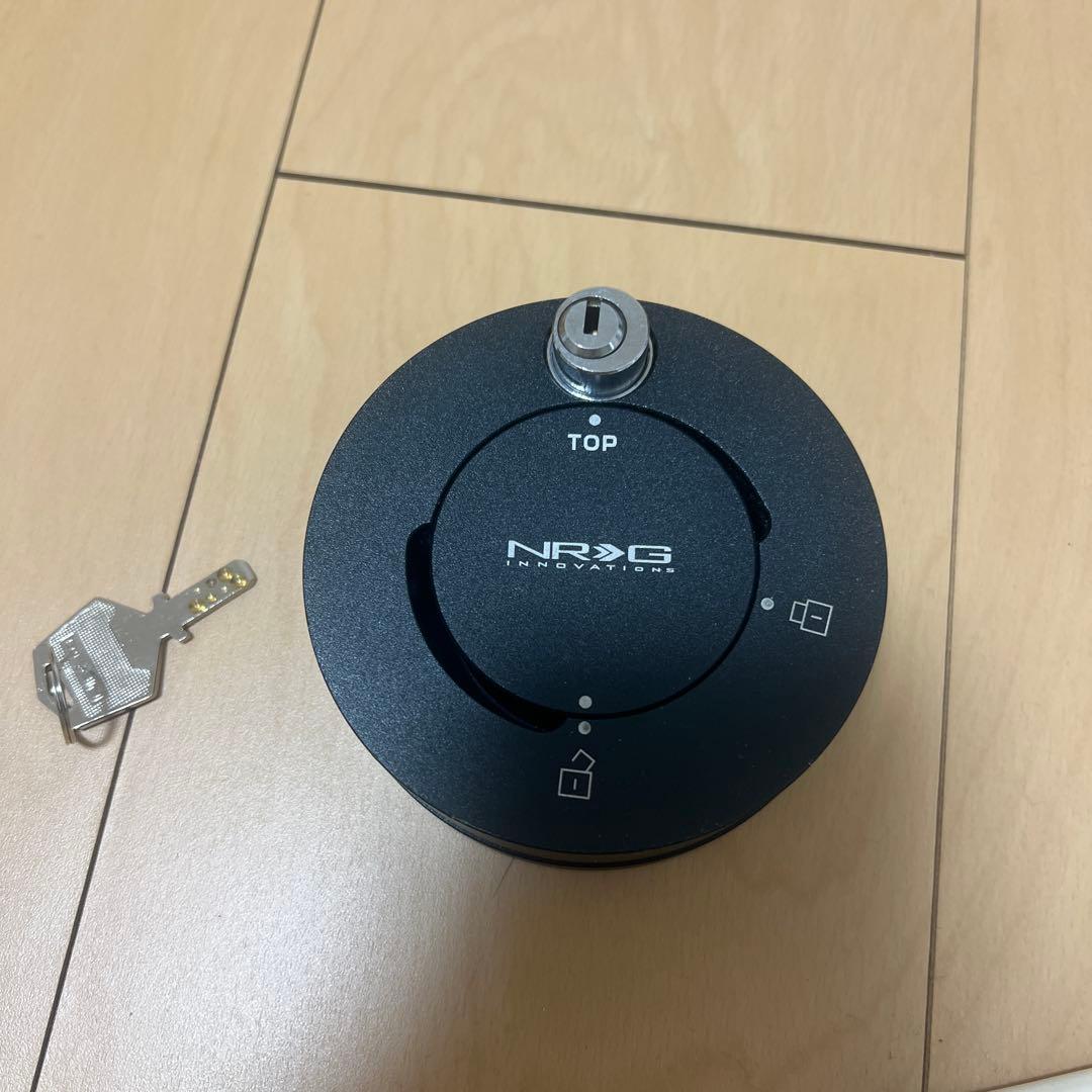 NRG ステアリング　クイックロック　ブラック