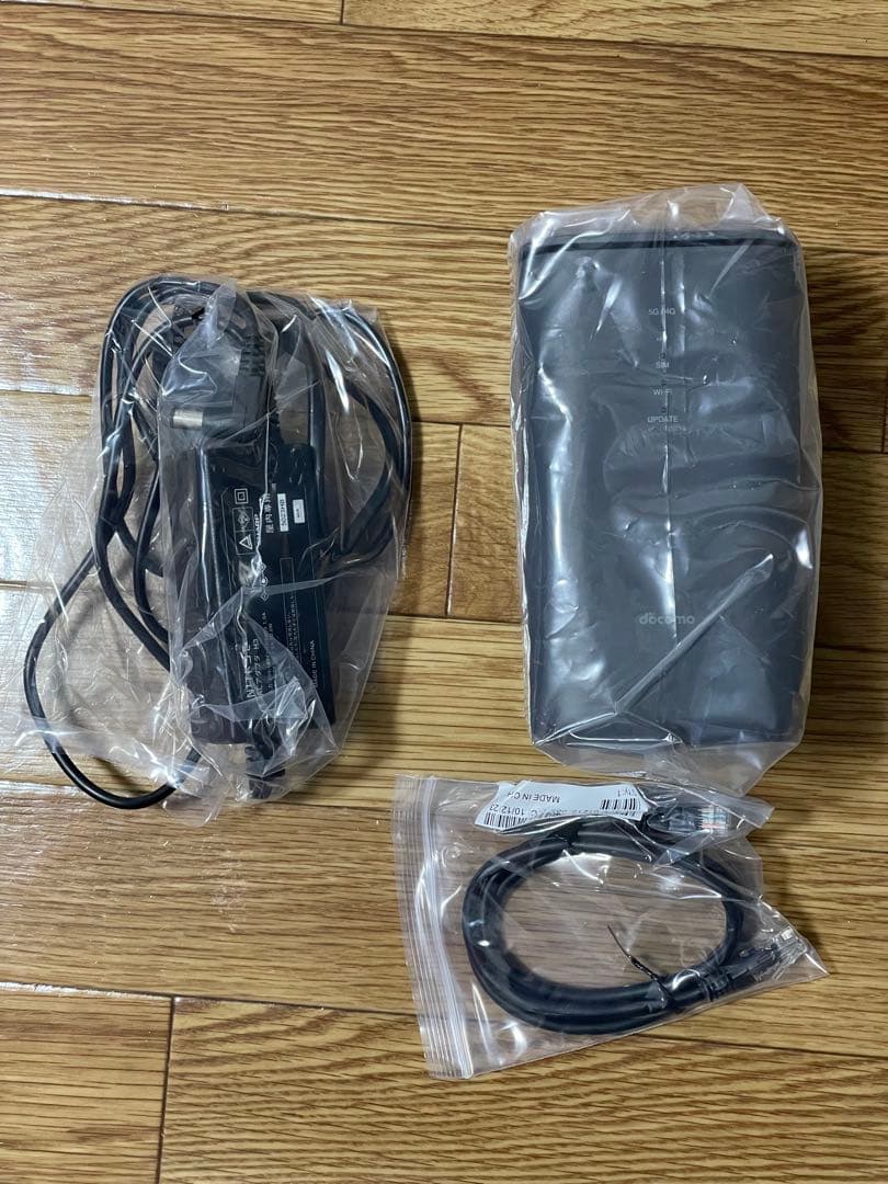 ルーター・ネットワーク機器 docomo 5g HR02 dark gray