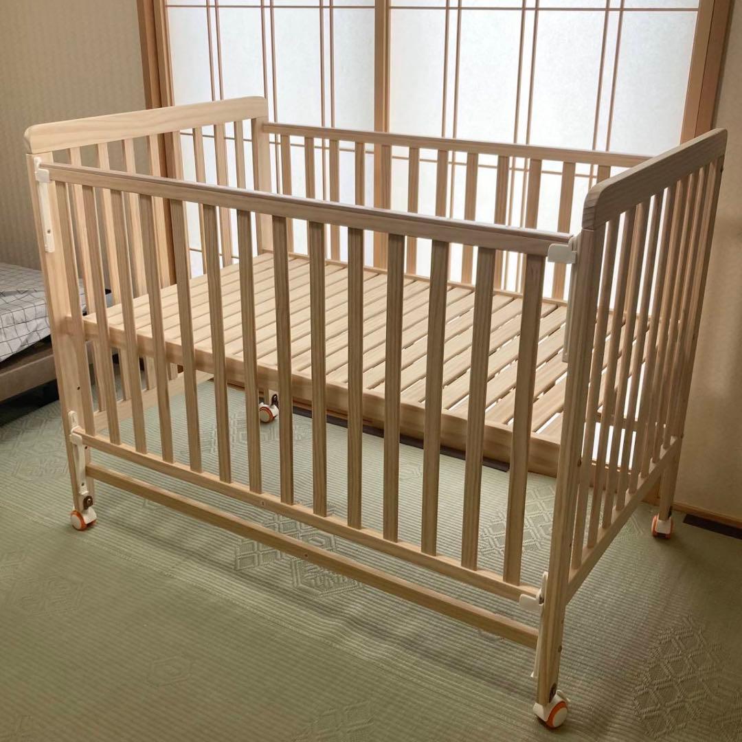 ニトリ　ベビーベッド　シンプル