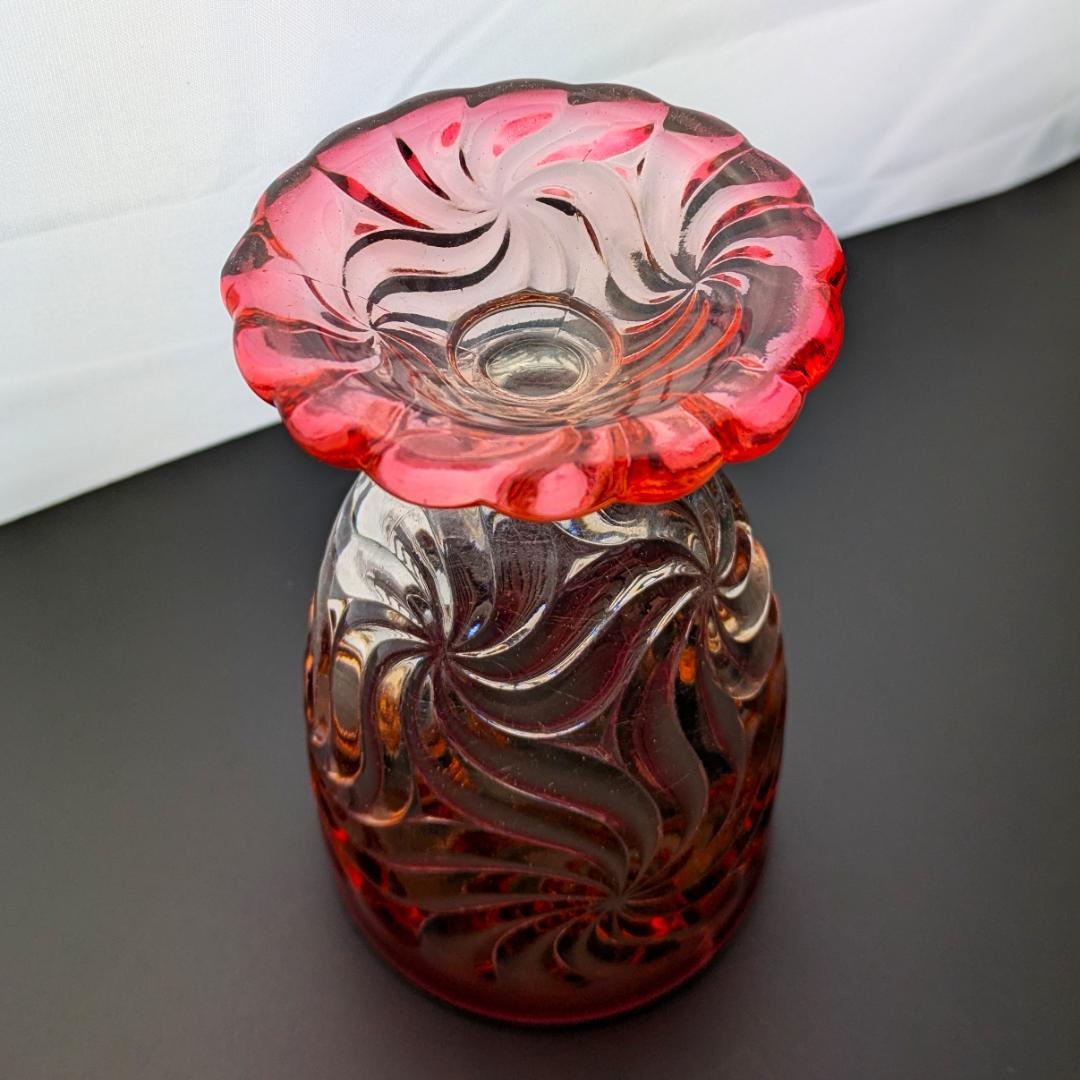 鮮烈な赤★オールドバカラ ローズ グラデーション アンティーク グラス