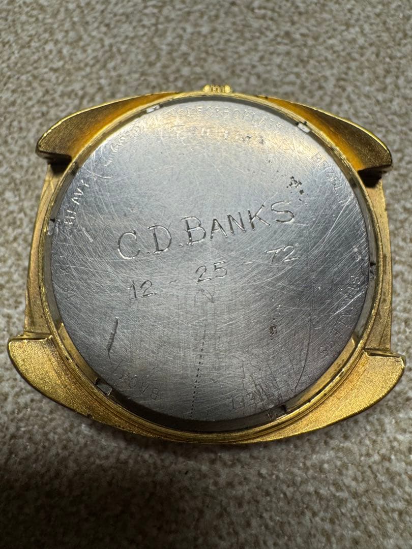 70s GIRARD-PERREGAUX QUARTZ ジラールペルゴ