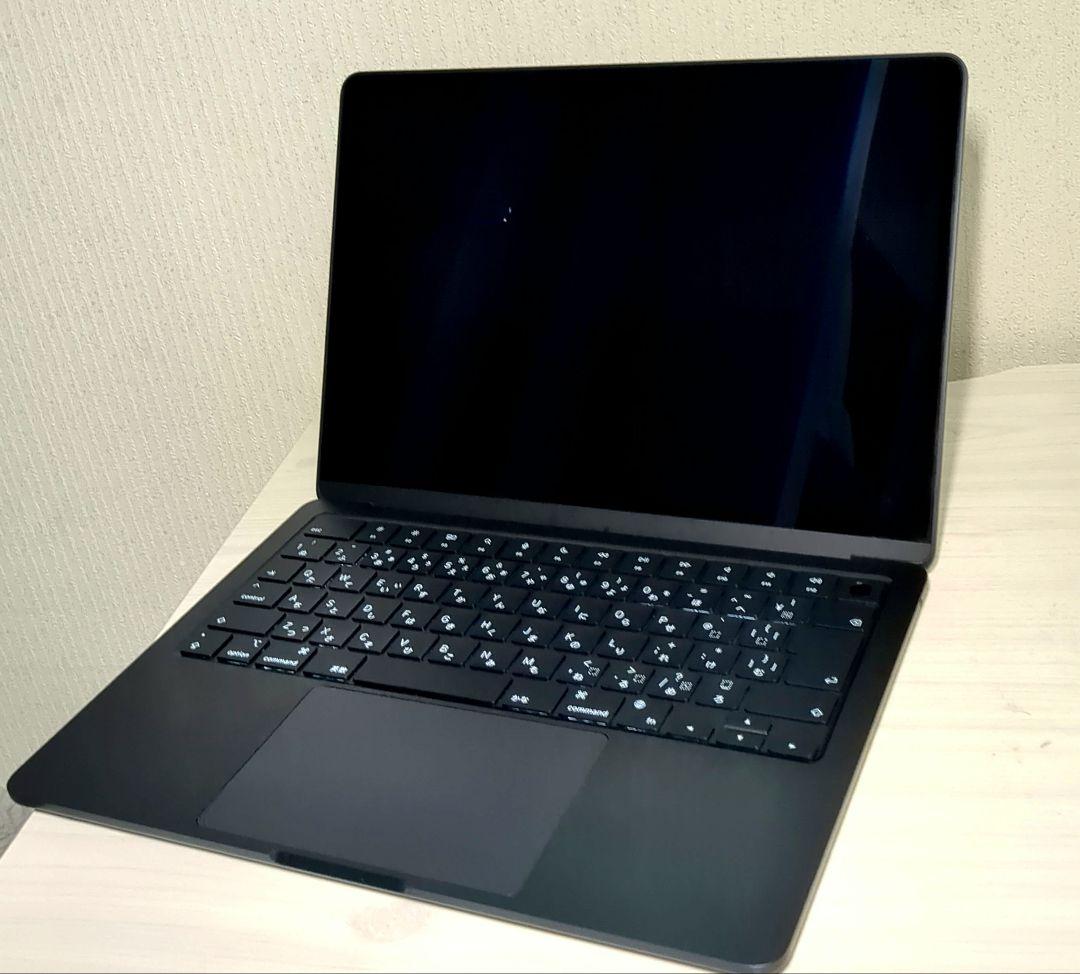 MacBook Air 2022　M2　8GB_256GB