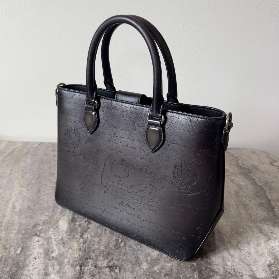 定価46.2万円 ベルルッティ トゥジュールXS スクリットレザートートバッグ