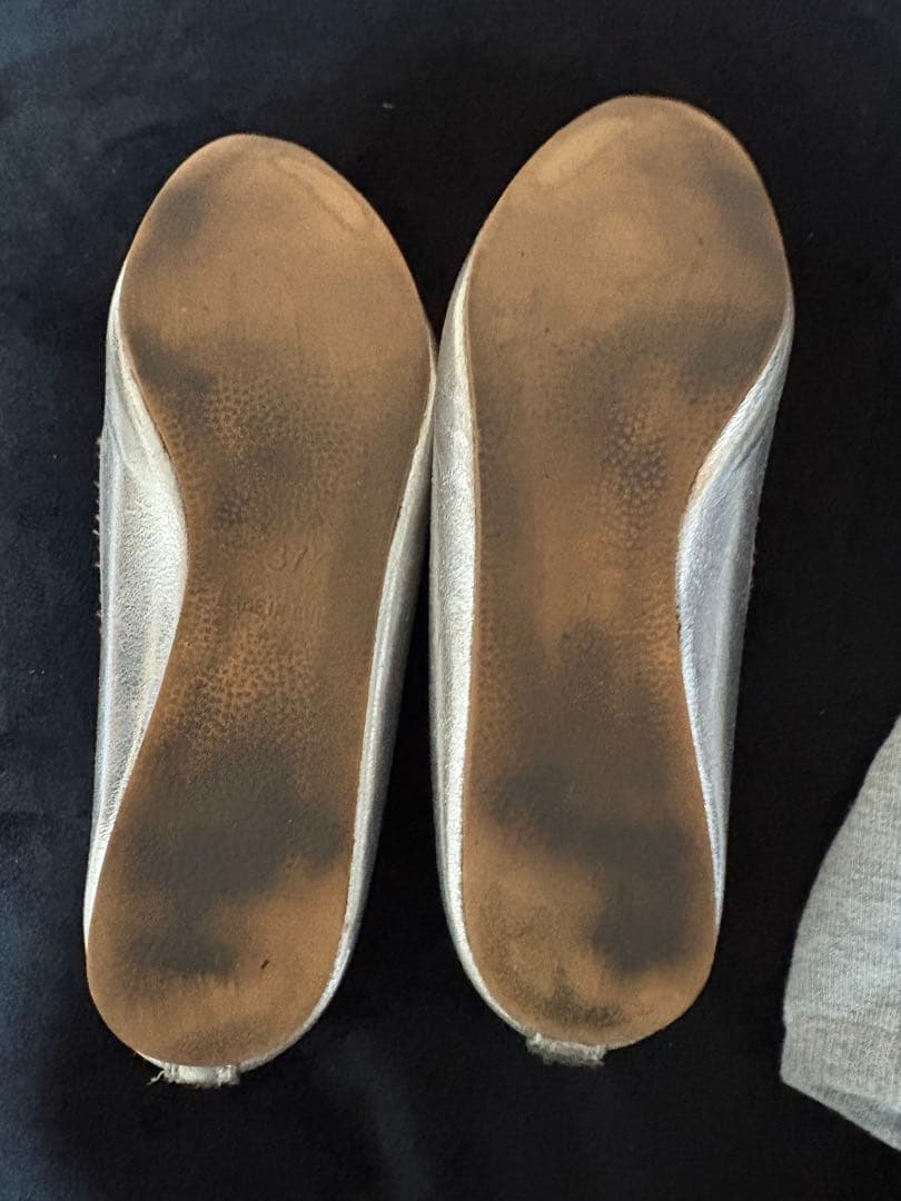 シルバー リボン付きバレエシューズ