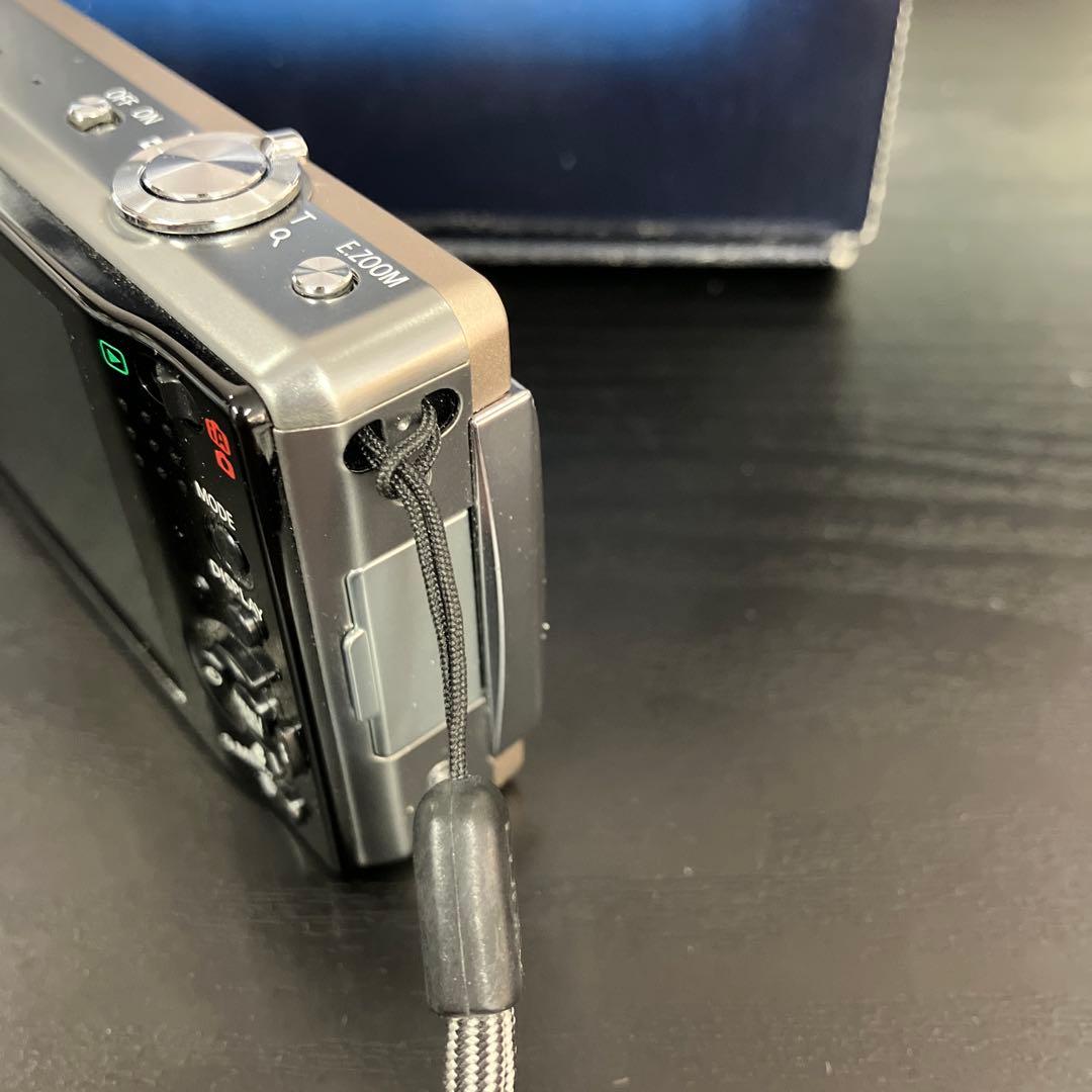 Panasonic DMC-FX550 コンパクトデジタルカメラ