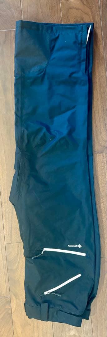 OAKLEY ブラック スノーボードパンツ