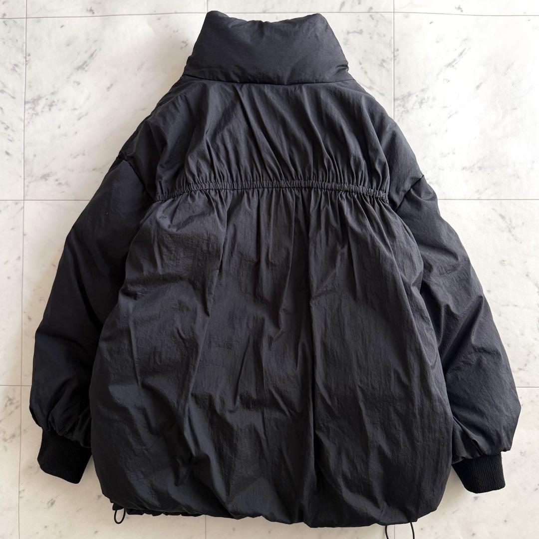 美品 B&Yユナイテッドアローズ スタンドカラーオーバーサイズダウンジャケット
