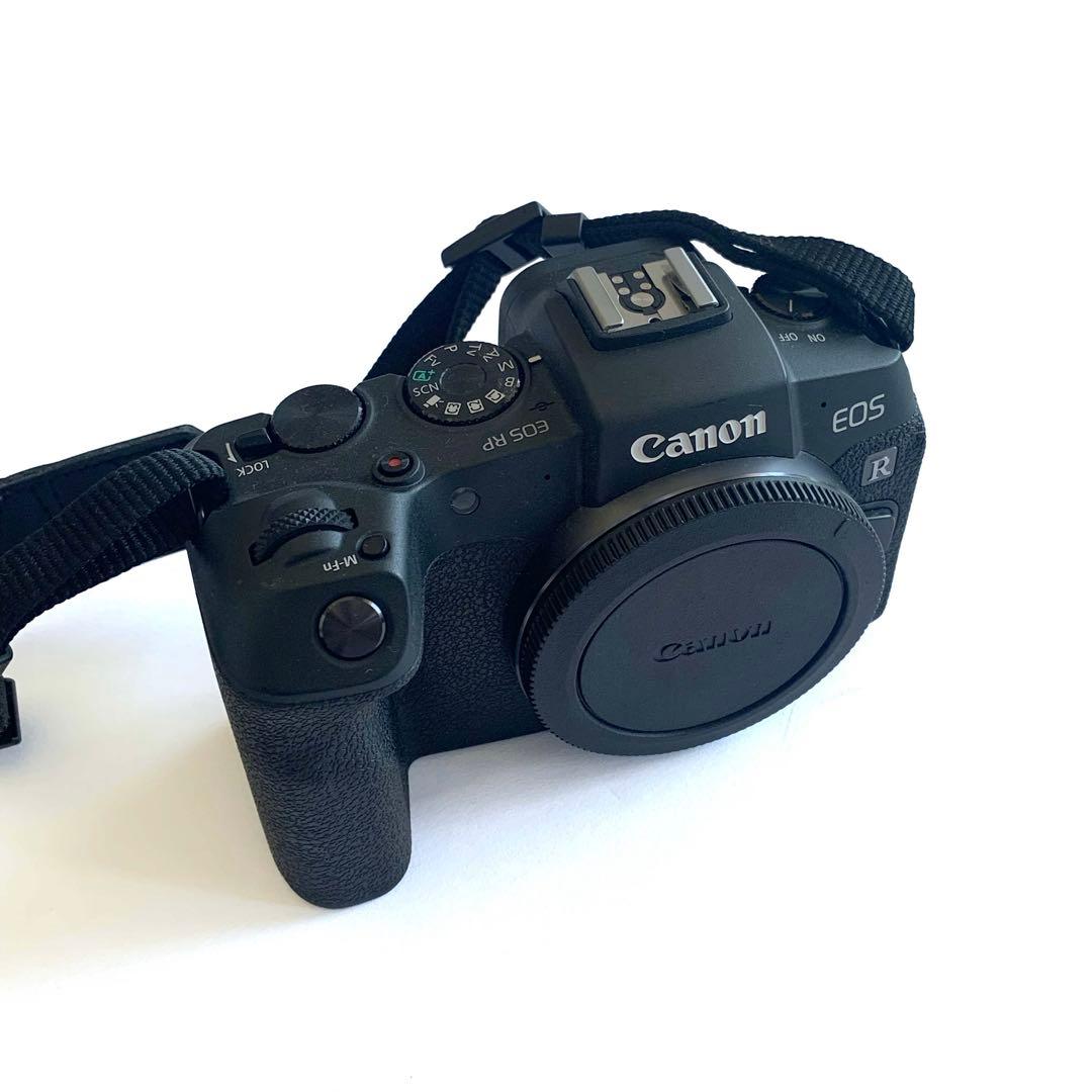 Canon EOS RP ミラーレス一眼 本体とバッテリー