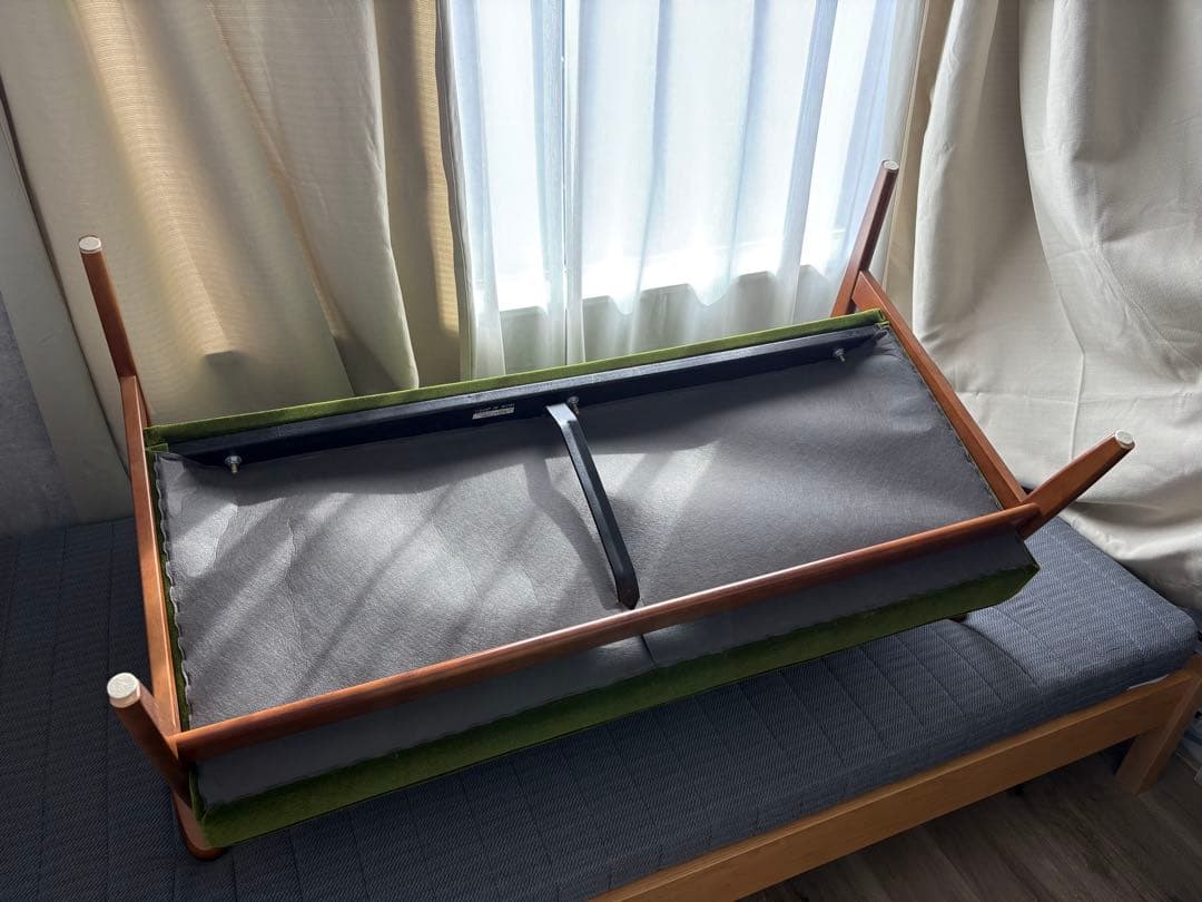 【美品・送料込み】カリモク60　Kチェア2シーター　モケットグリーン