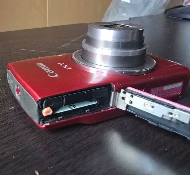 Canon IXY200 レッド コンパクトデジタルカメラ