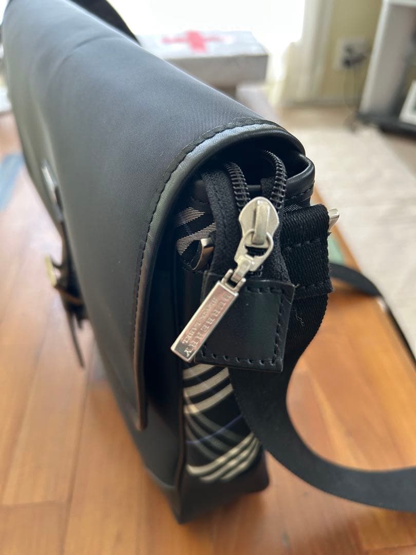 BURBERRY バーバリーブラックレーベル　ショルダーバッグ