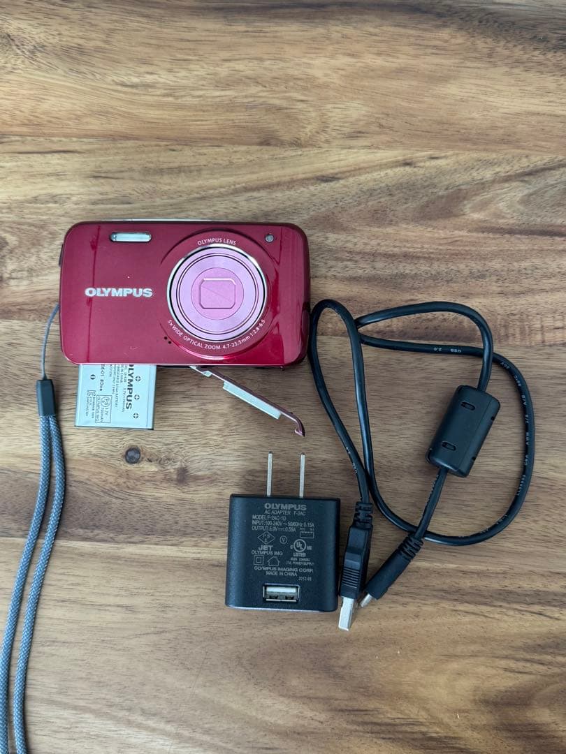 オリンパス　デジタルカメラ　OLYMPUS VH-210