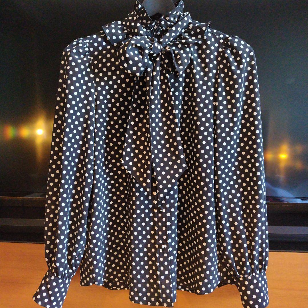 極美品 LOULOU WILLOUGHBY デシンドットフリルボウタイブラウス黒