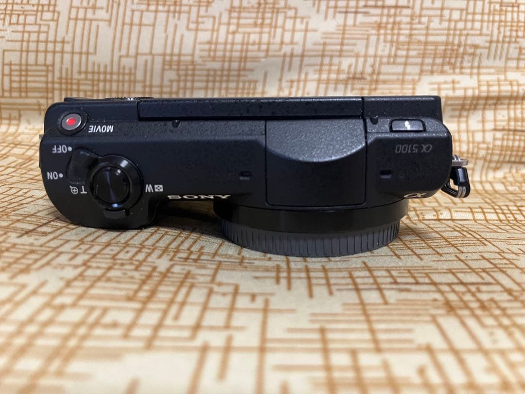 【美品】SONY α5100 ミラーレスカメラ 本体 ショット数少ない2215枚