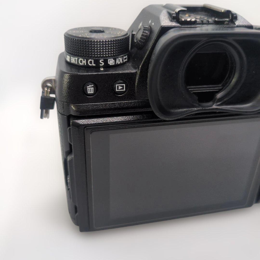 富士フイルム FUJIFILM X-T2 ボディのみ シャッター数1,663枚