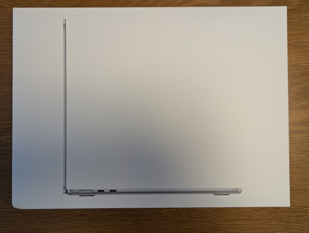 【美品】シルバー13インチ MacBook Air M2チップ