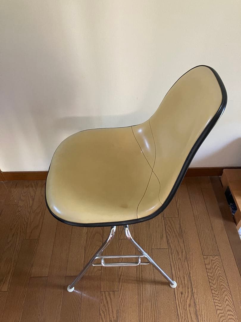 2/2 イームズ　スタッキングベース　サイドシェルチェア　ハーマンミラー