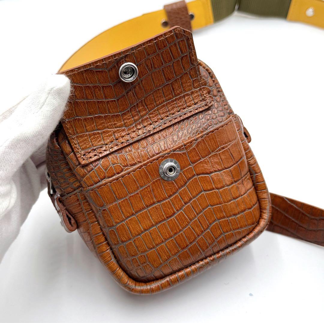 ✨未使用✨ TOGA PULLA トーガプルラ ボディーバッグ　メタルコンチョ