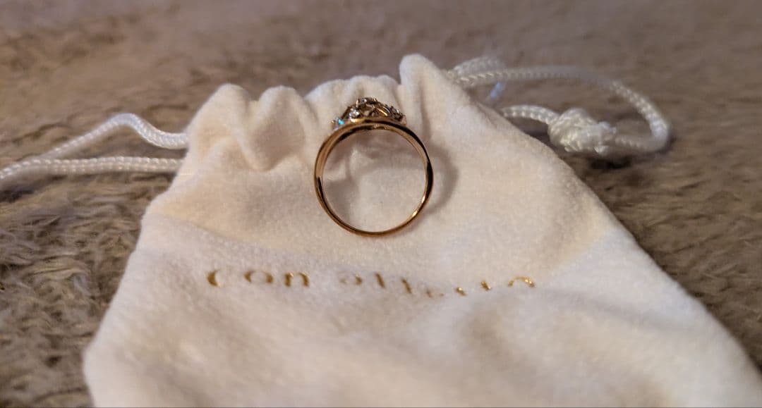 con affetto リング