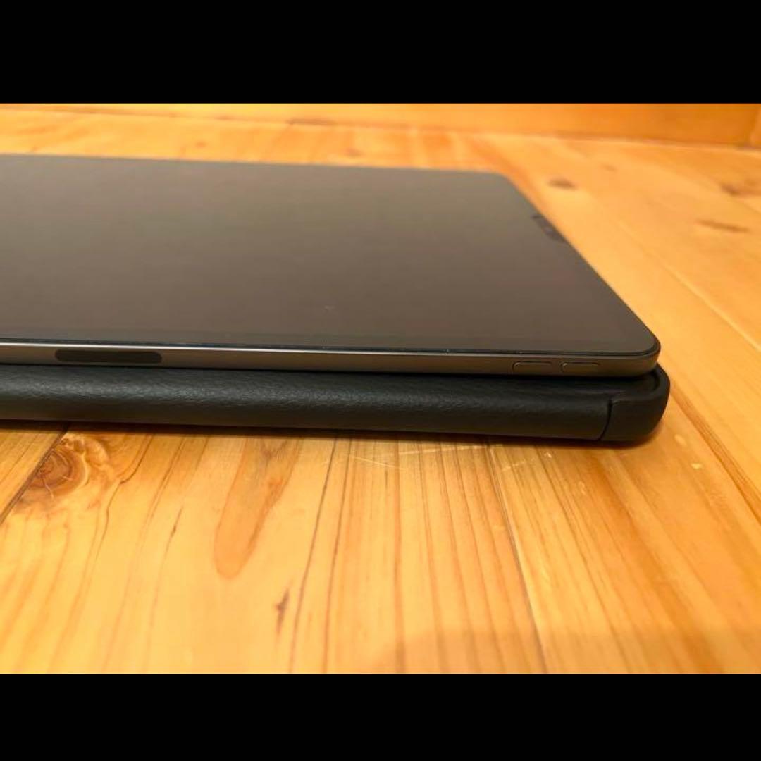 じ*ん様 おまけ付き！ iPad Pro 12.9インチ 第4世代wifiモデル