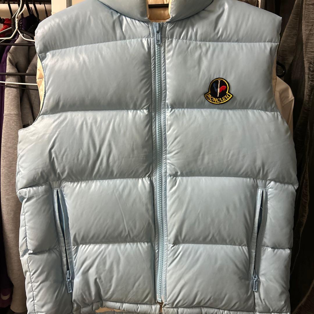 MONCLERダウンベスト