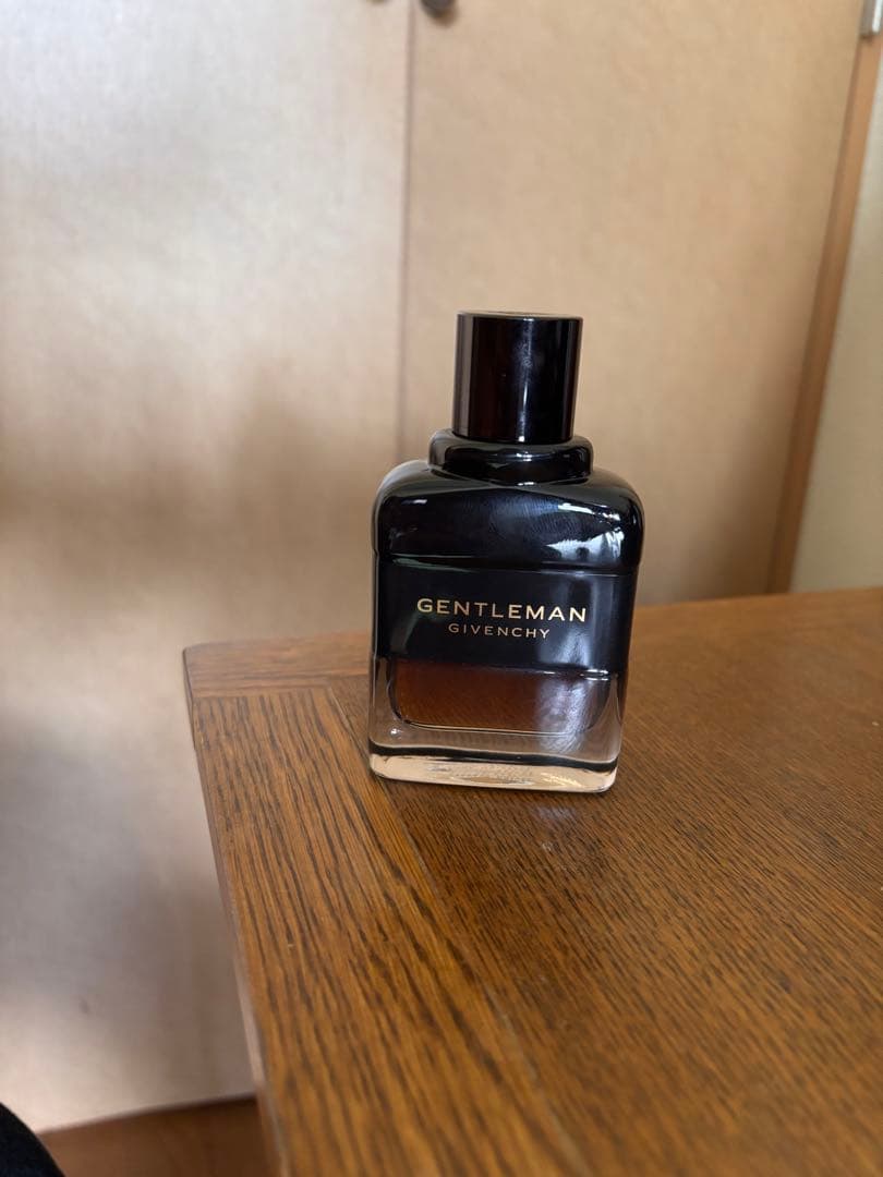 ジバンシー ジェントルマンリザーブプリヴェ EDP 60ml 香水