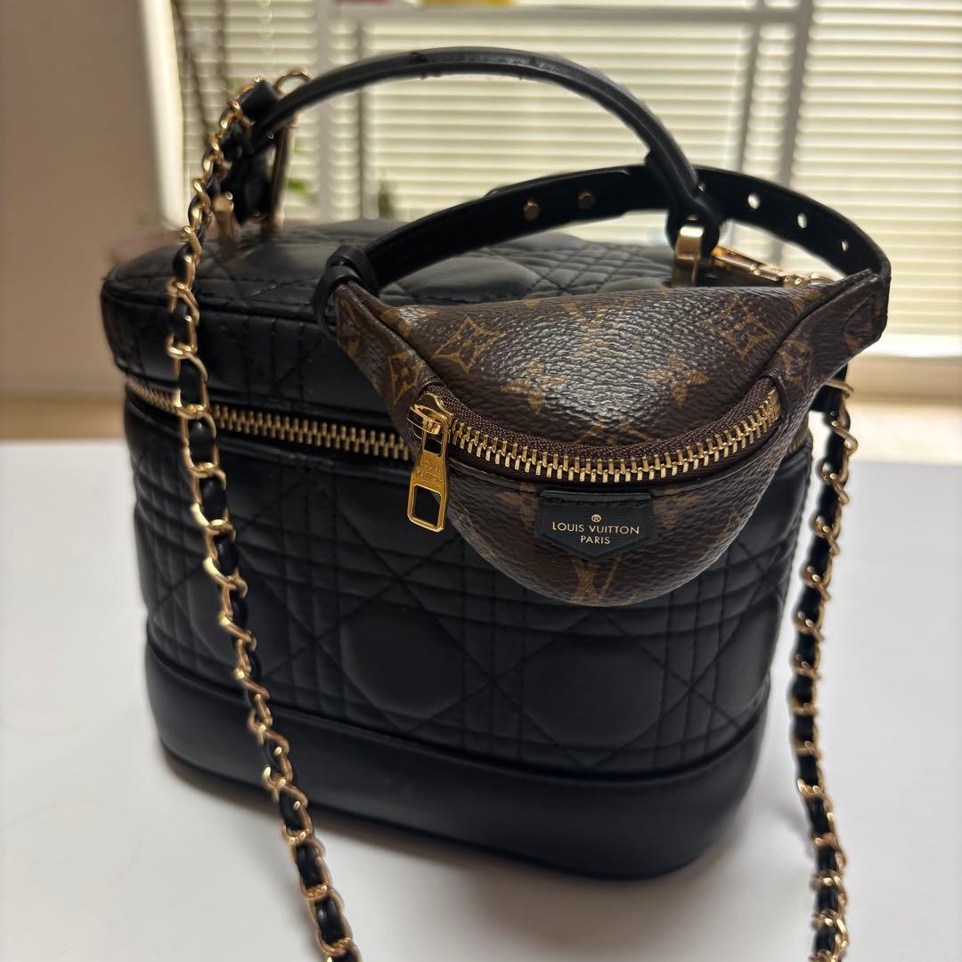 【新品】ルイヴィトン ボディバック　モノグラム　ブラスレ　パーティ　バムバッグ