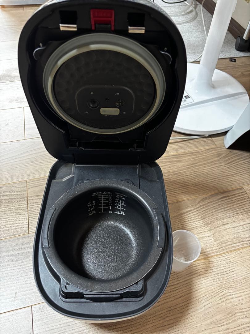 【美品】TIGER 圧力IHジャー炊飯器 3.5合JPD-A060