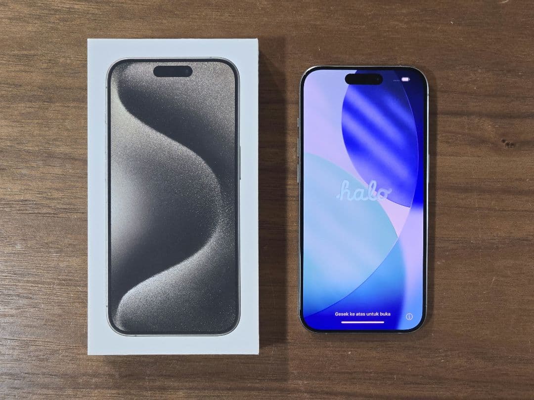 iPhone15 Pro(512GB)ナチュラルチタニウム