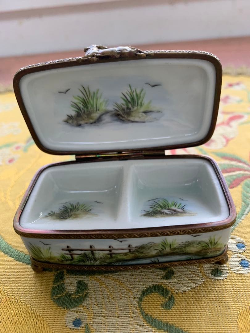 リモージュボックス　フランス製　もう絵画の芸術です！細かく描かれた風景が素敵！