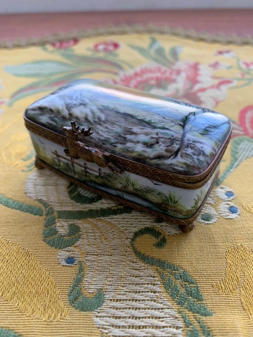 リモージュボックス　フランス製　もう絵画の芸術です！細かく描かれた風景が素敵！