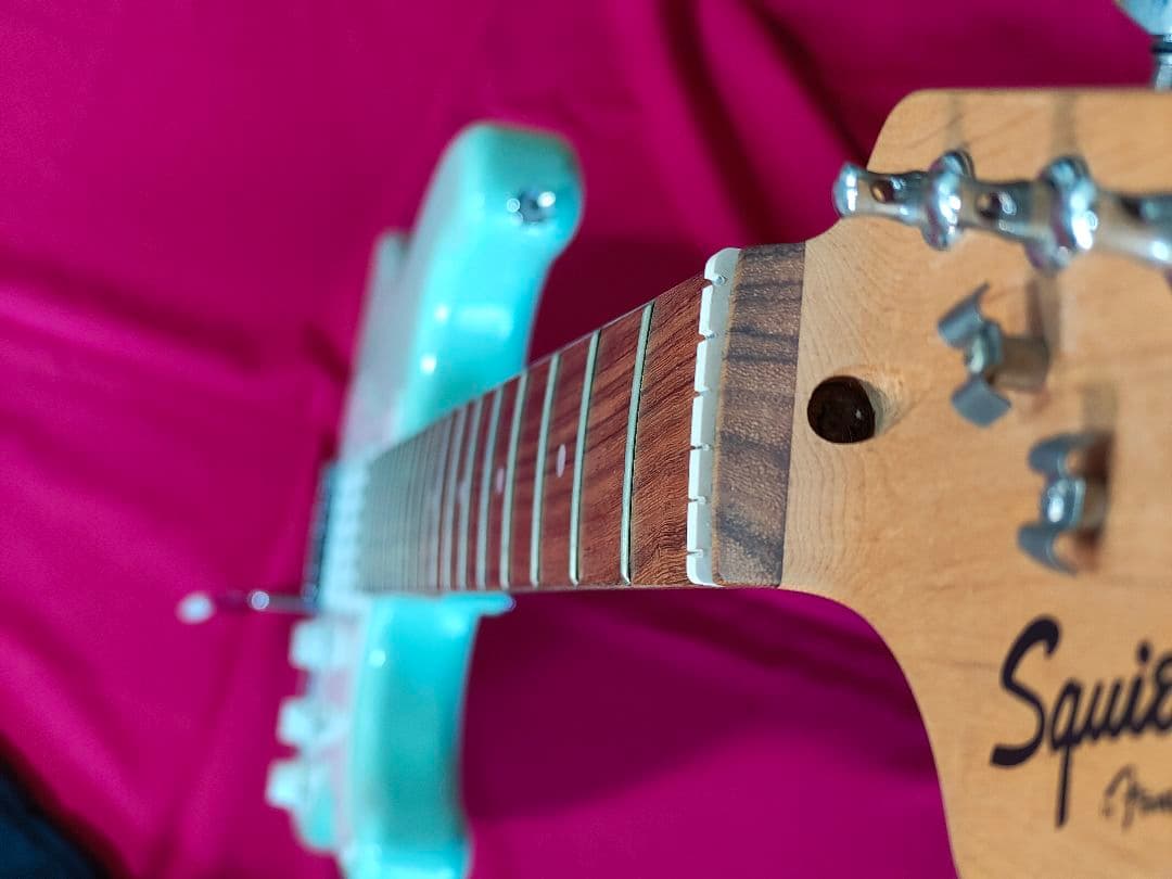 Squier ストラトキャスタータイプ エレキギター純正ケース 弦付